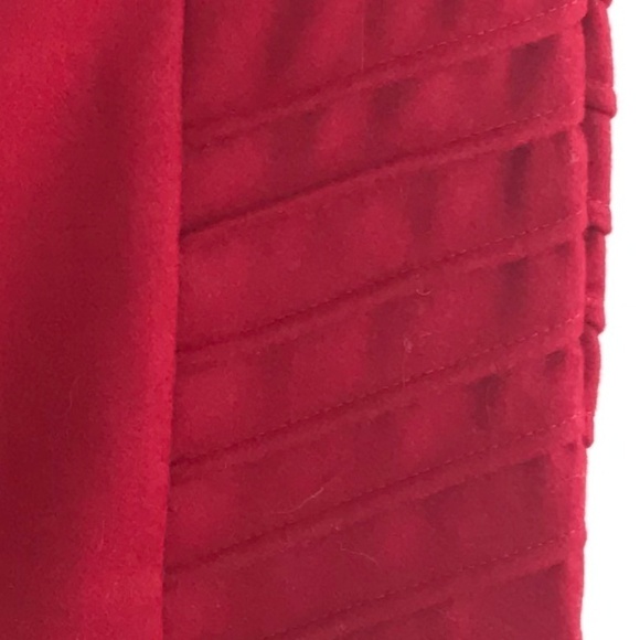 *4/$20* Red Pleated Mini Skirt - Picture 4 of 7